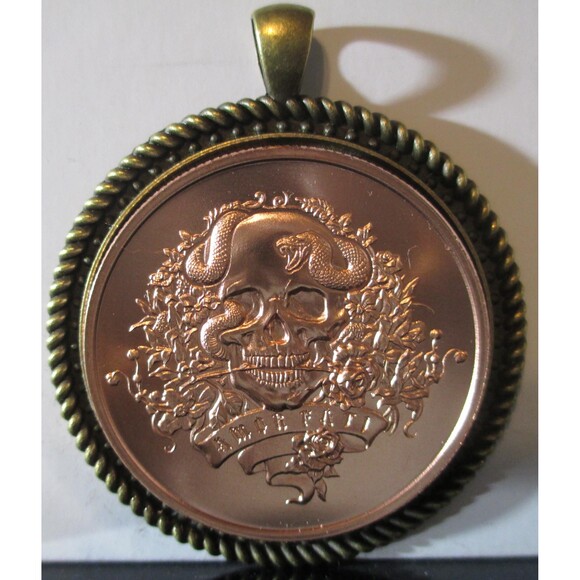 Love of Fate- Amor Fati-Fine Copper Ultra High Relief Round/Pendant - Picture 5 of 7